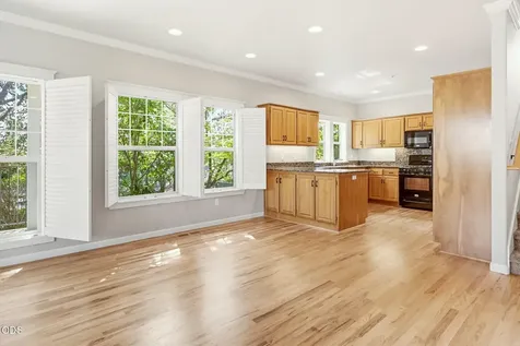 461 Holly Street Ashland OR 97520