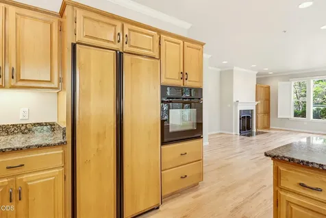 461 Holly Street Ashland OR 97520