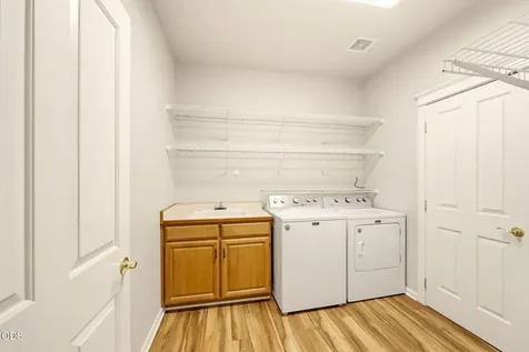 461 Holly Street Ashland OR 97520