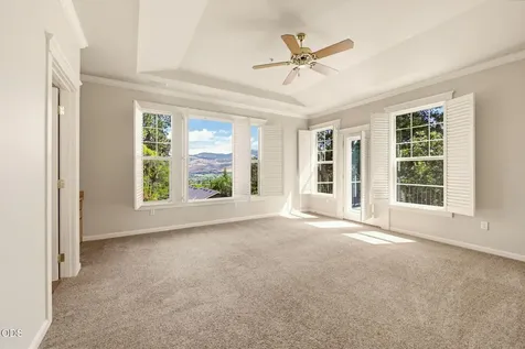 461 Holly Street Ashland OR 97520
