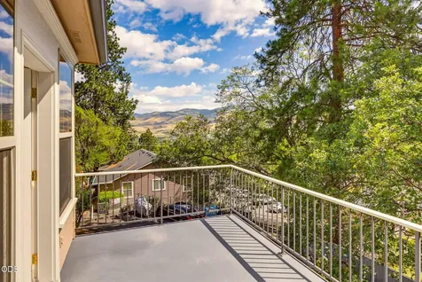 461 Holly Street Ashland OR 97520