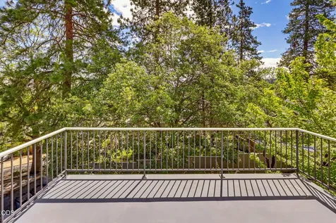 461 Holly Street Ashland OR 97520