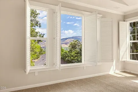 461 Holly Street Ashland OR 97520