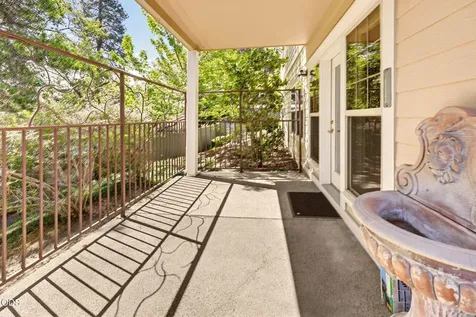 461 Holly Street Ashland OR 97520