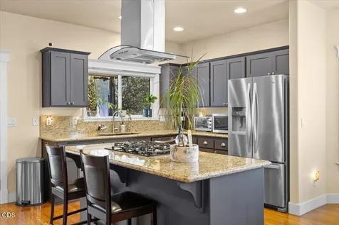 523 Meadowbrook Drive Central Point OR 97502