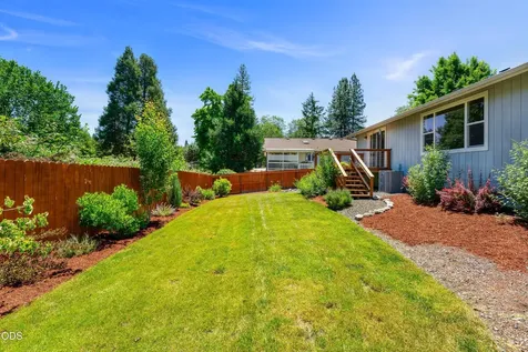 2503 NW Lassen Way Grants Pass OR 97526