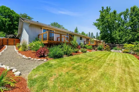 2503 NW Lassen Way Grants Pass OR 97526