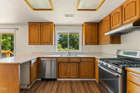 2503 NW Lassen Way Grants Pass OR 97526