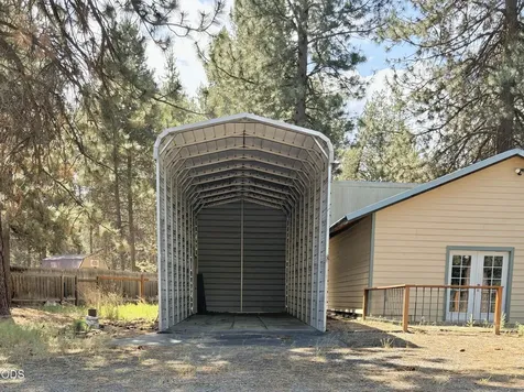 15965 Falcon Lane La Pine OR 97739