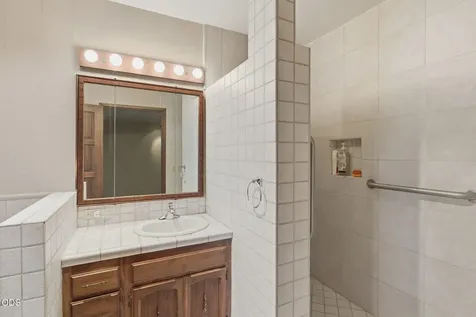 1325 NW Lawnridge Avenue Grants Pass OR 97526