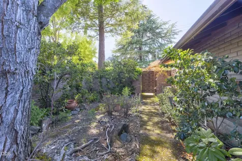 1325 NW Lawnridge Avenue Grants Pass OR 97526