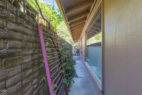 1325 NW Lawnridge Avenue Grants Pass OR 97526