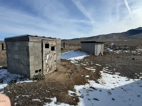27737 Ford Road Bend OR 97701