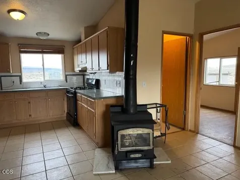 27737 Ford Road Bend OR 97701