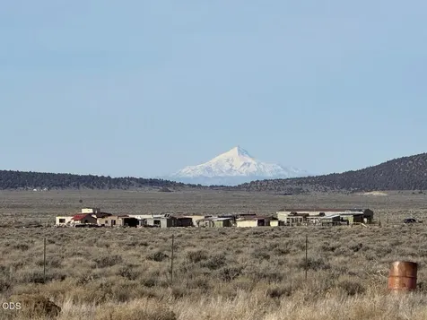 27737 Ford Road Bend OR 97701