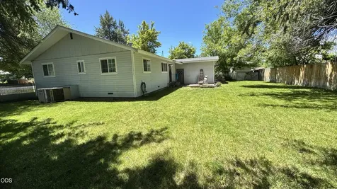 5989 Delaware Avenue Klamath Falls OR 97603