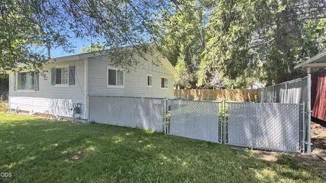 5989 Delaware Avenue Klamath Falls OR 97603