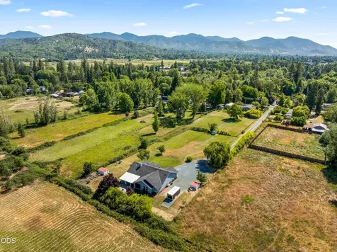 846 Schroeder Lane Grants Pass OR 97527