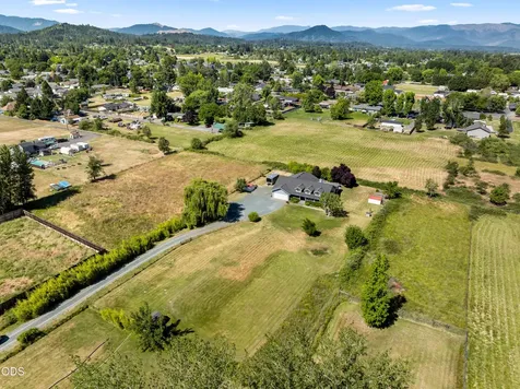 846 Schroeder Lane Grants Pass OR 97527