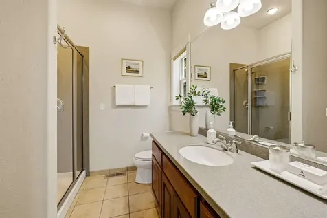 403 Briscoe Place Ashland OR 97520