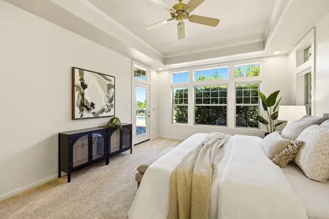 403 Briscoe Place Ashland OR 97520