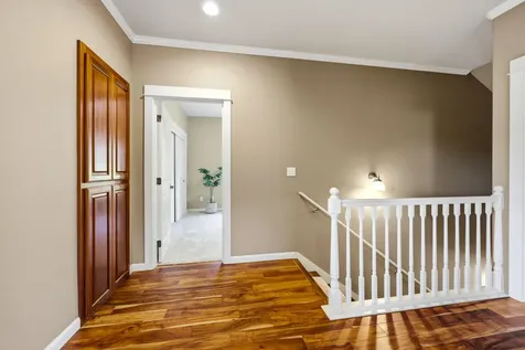 403 Briscoe Place Ashland OR 97520