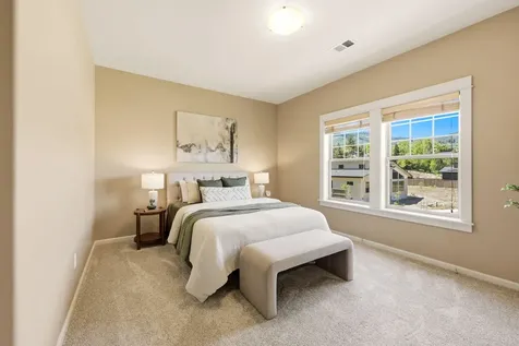 403 Briscoe Place Ashland OR 97520