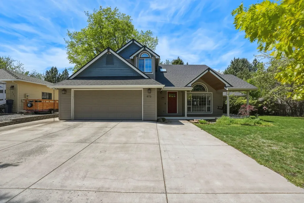 973 NE Paula Drive Bend OR 97701