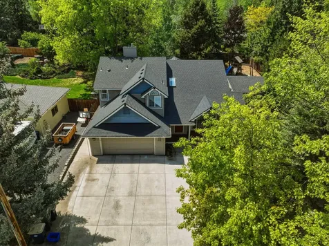 973 NE Paula Drive Bend OR 97701