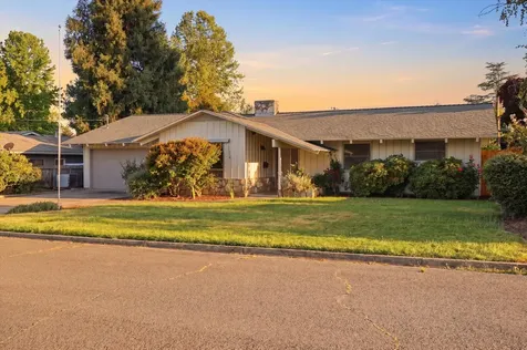 316 Stanley Avenue Medford OR 97504