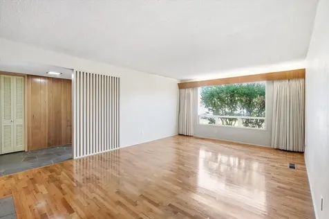 316 Stanley Avenue Medford OR 97504