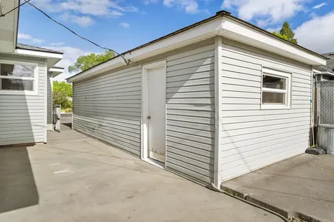 946 SW 13th Street Redmond OR 97756