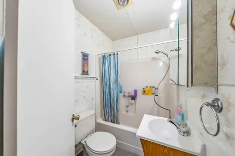 542 Pacific Avenue Brookings OR 97415