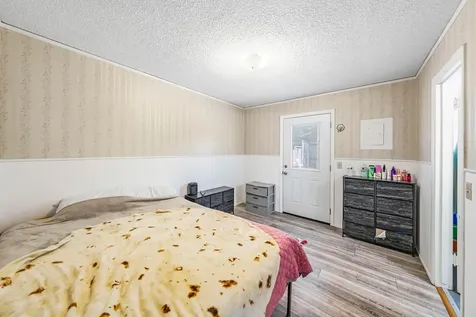 542 Pacific Avenue Brookings OR 97415