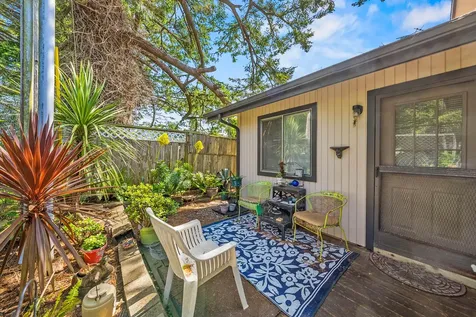 542 Pacific Avenue Brookings OR 97415