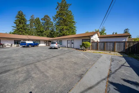 542 Pacific Avenue Brookings OR 97415