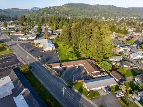 542 Pacific Avenue Brookings OR 97415