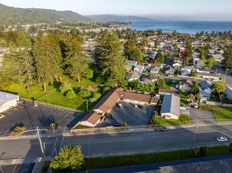 542 Pacific Avenue Brookings OR 97415