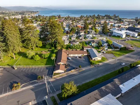 542 Pacific Avenue Brookings OR 97415