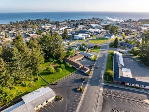 542 Pacific Avenue Brookings OR 97415