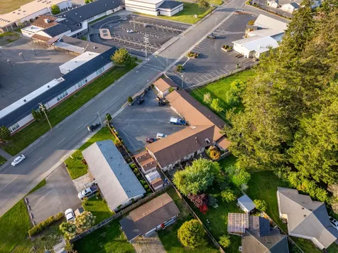 542 Pacific Avenue Brookings OR 97415