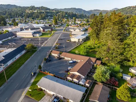 542 Pacific Avenue Brookings OR 97415