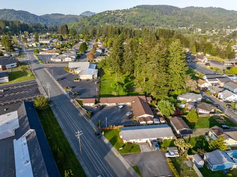 542 Pacific Avenue Brookings OR 97415