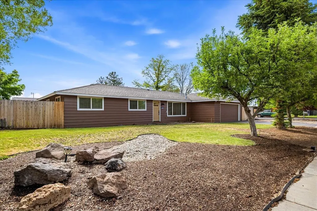 1650 SW 16th Street Redmond OR 97756