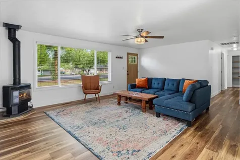 1650 SW 16th Street Redmond OR 97756