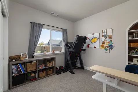 3400 NW 11th Court Redmond OR 97756