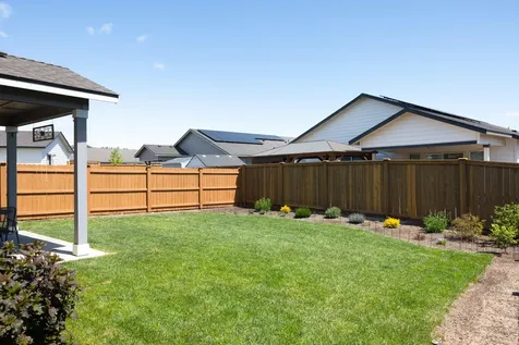 3400 NW 11th Court Redmond OR 97756