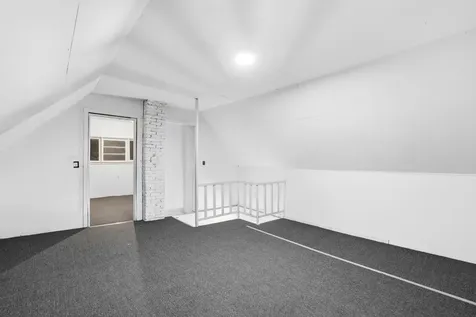 441 Tunnel Road Glendale OR 97442