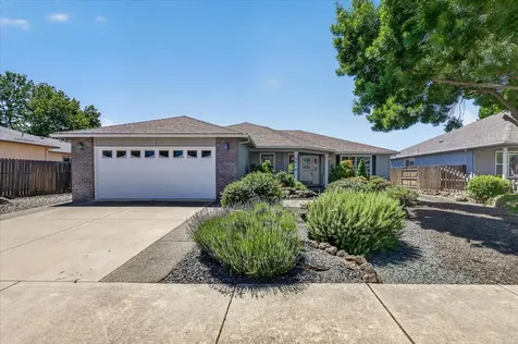2618 Rabun Way Central Point OR 97502