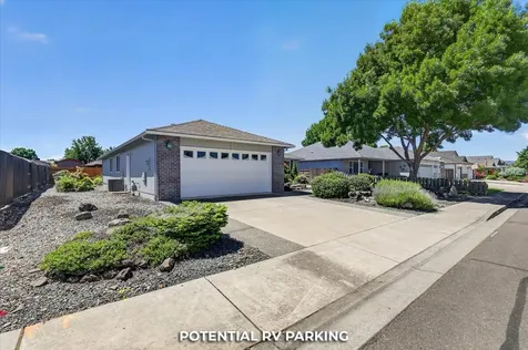 2618 Rabun Way Central Point OR 97502